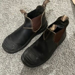 Blundstone steel toe work boots with toe guard. Size US 7.5 (lightly worn)
